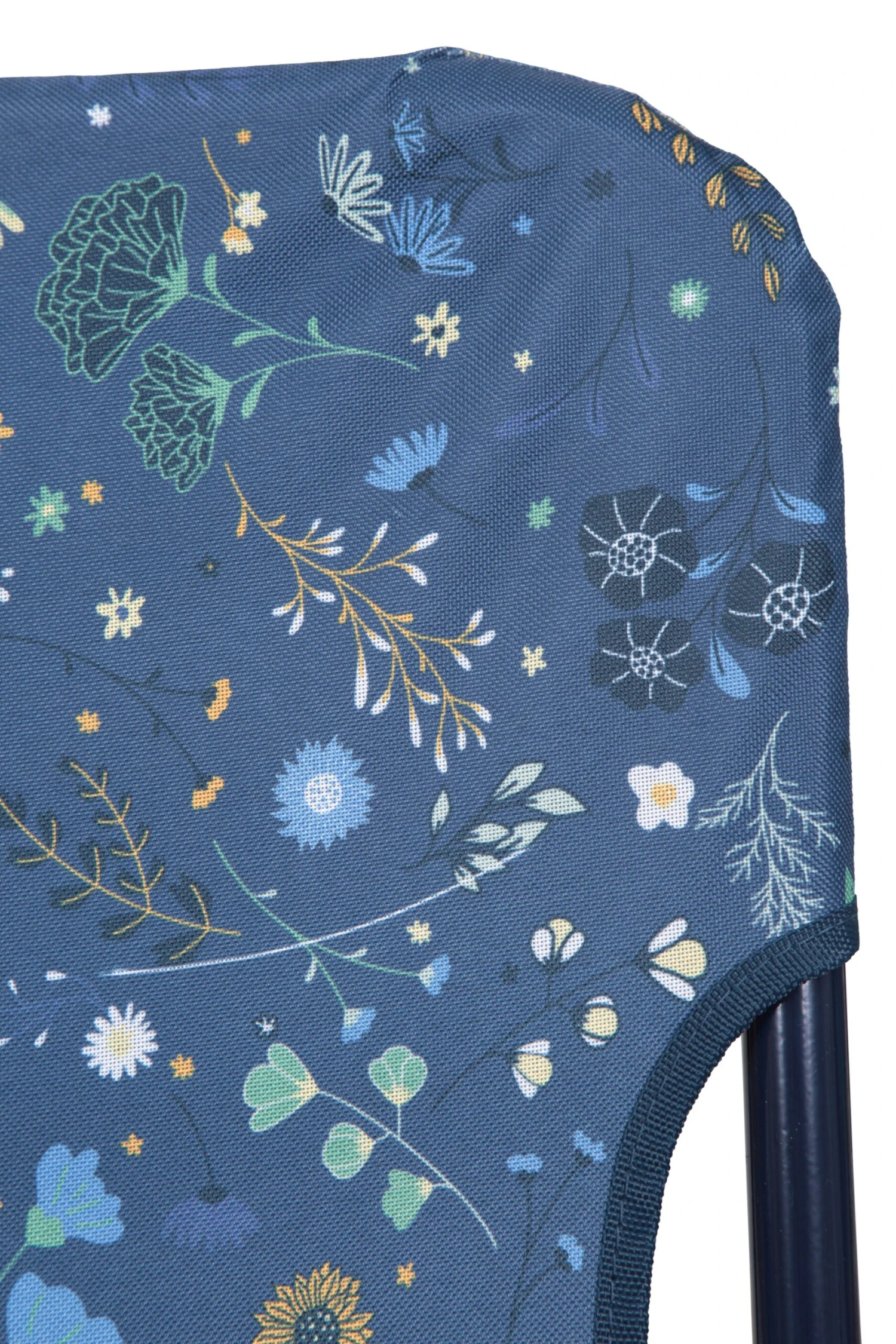 Wooden Armrest Patterned Folding Chair Mountain Warehouse Wooden Armrest Patterned Folding Chair -MOUTAIN WAREHOUSE 055318 dbl wooden armrest folding low patterned chair har ss23 03 scaled