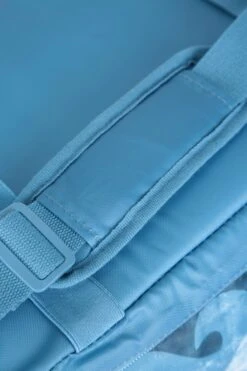 Mountain Warehouse 057011 SELF INFLATING COOL BAG 30L -MOUTAIN WAREHOUSE 057011 blu self inflating cool bag 30l har ss25 11