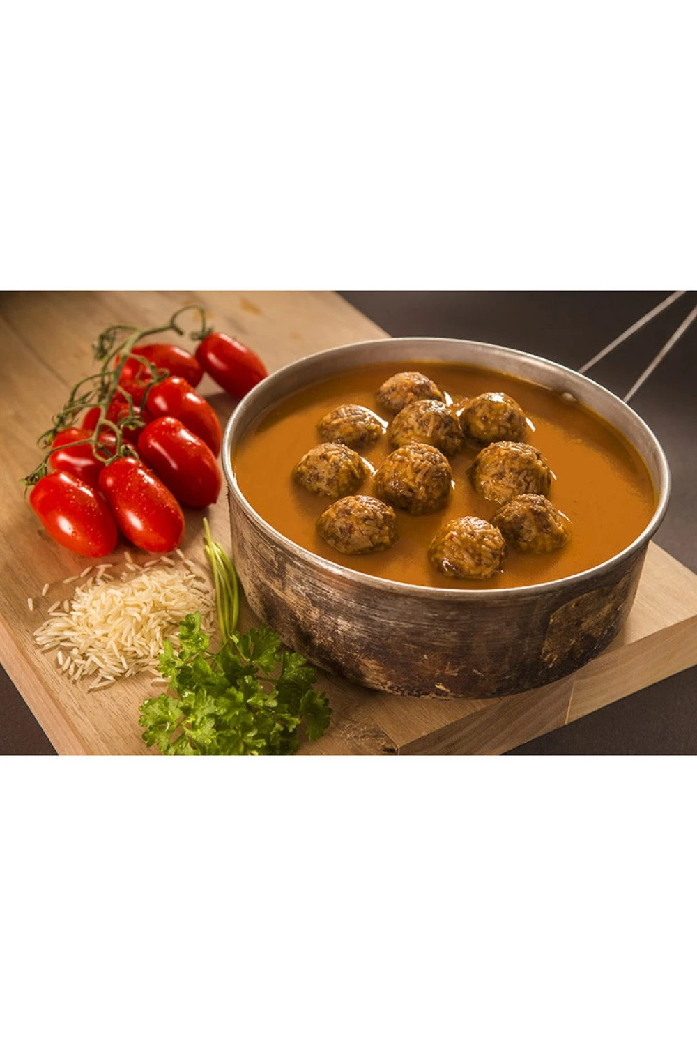 Meatballs with Basmati & Tomato Sauce (400g) Meatballs With Basmati & Tomato Sauce (400g) -MOUTAIN WAREHOUSE m040b5 001 meatballswithbasmatitomatosauce400g20230426042117 2
