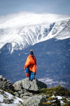 Klymit Versa Luxe Blanket 9 Klymit Versa Luxe Blanket -MOUTAIN WAREHOUSE m08016 001 versaluxeblanket20230503080638 8