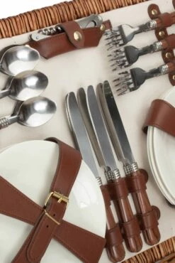 M0CD01 Wicker 6 Person Classic Picnic Basket -MOUTAIN WAREHOUSE m0cd01 001 wicker6personclassicpicnicbasket20230607043633 3