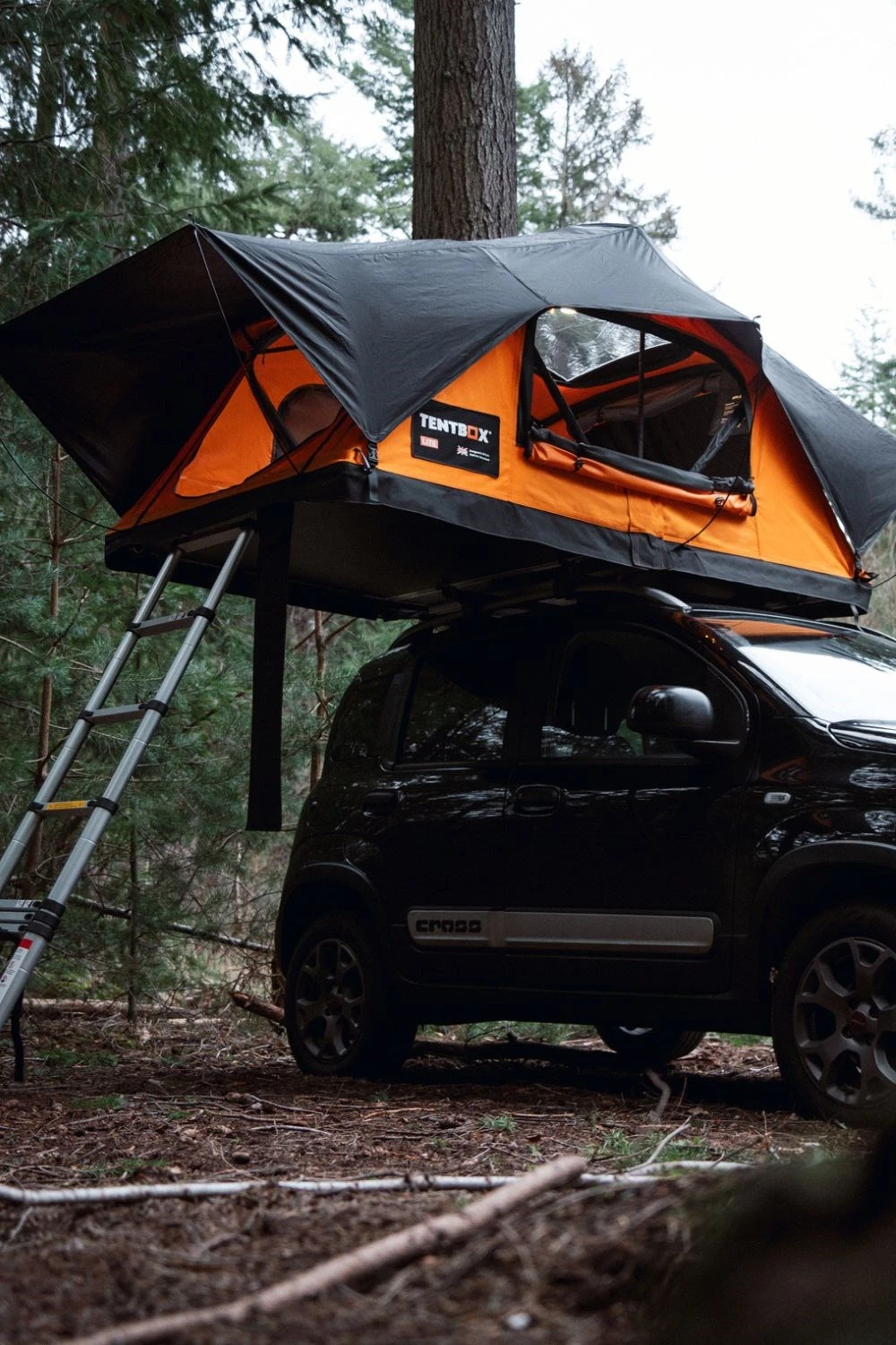 M0F421 TentBox Lite 2.0 Roof Tent M0F421 TentBox Lite 2.0 Roof Tent -MOUTAIN WAREHOUSE