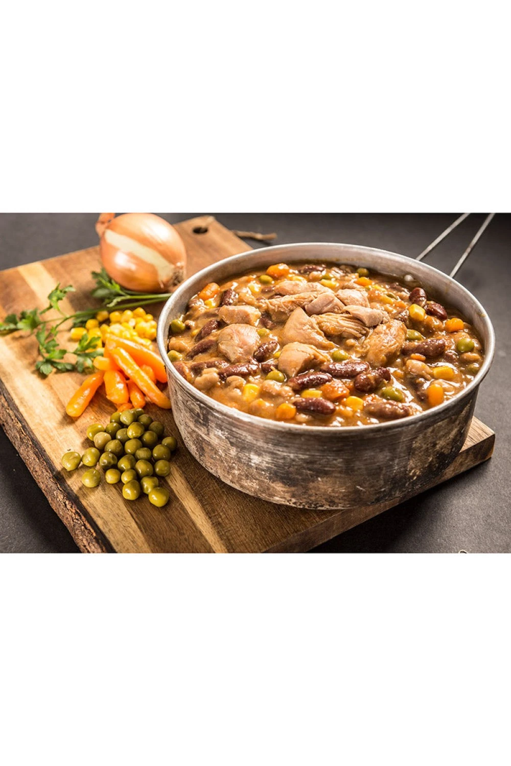 Chicken with Beans and Vegetables (400g) Chicken With Beans And Vegetables (400g) -MOUTAIN WAREHOUSE m114e6 001 chickenwithbeansandvegetables400g20230426022120 2