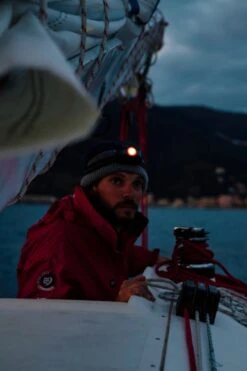 Ledlenser M13058 MH7 Rechargeable Outdoor LED Head Torch -MOUTAIN WAREHOUSE m13058 001 mh7rechargeableoutdoorledheadtorch20230412022110 4