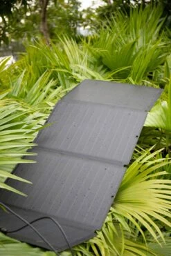 EcoFlow 110W Portable Solar Panel 7 EcoFlow 110W Portable Solar Panel -MOUTAIN WAREHOUSE m1f42c 001 110wportablesolarpanel20230418032119 6