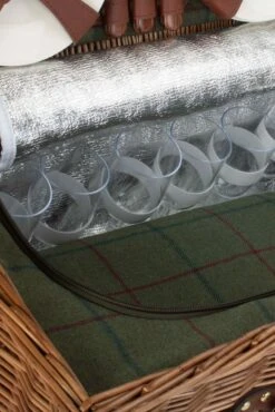 M20CE7 Wicker 6 Person Green Tweed Classic Picnic Basket 4 M20CE7 Wicker 6 Person Green Tweed Classic Picnic Basket -MOUTAIN WAREHOUSE m20ce7 001 wicker6persongreentweedclassicpicnicbasket20230607043606 3