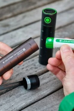 Ledlenser M22772 Flex3 Powerbankplus 1x L-ion 18650 (3400mah) -MOUTAIN WAREHOUSE m22772 001 flex3powerbankplus1xlion186503400mah20230412033627 5