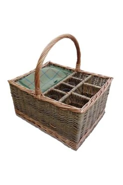 M39BE7 Wicker Event Basket With Blanket And Fitted Cooler