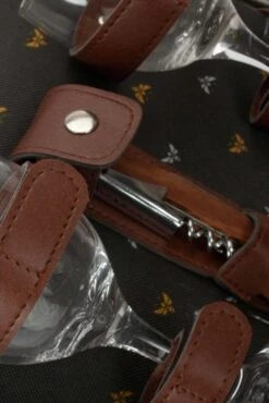 M3DED1 2 Person Butterfly Lidded Picnic Basket -MOUTAIN WAREHOUSE m3ded1 001 2personbutterflyliddedpicnicbasket20230629035123 7