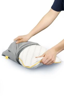 M4BA00 Memory Foam Travel Pillow -MOUTAIN WAREHOUSE m4ba00 001 memoryfoamtravelpillow20240719043617 3