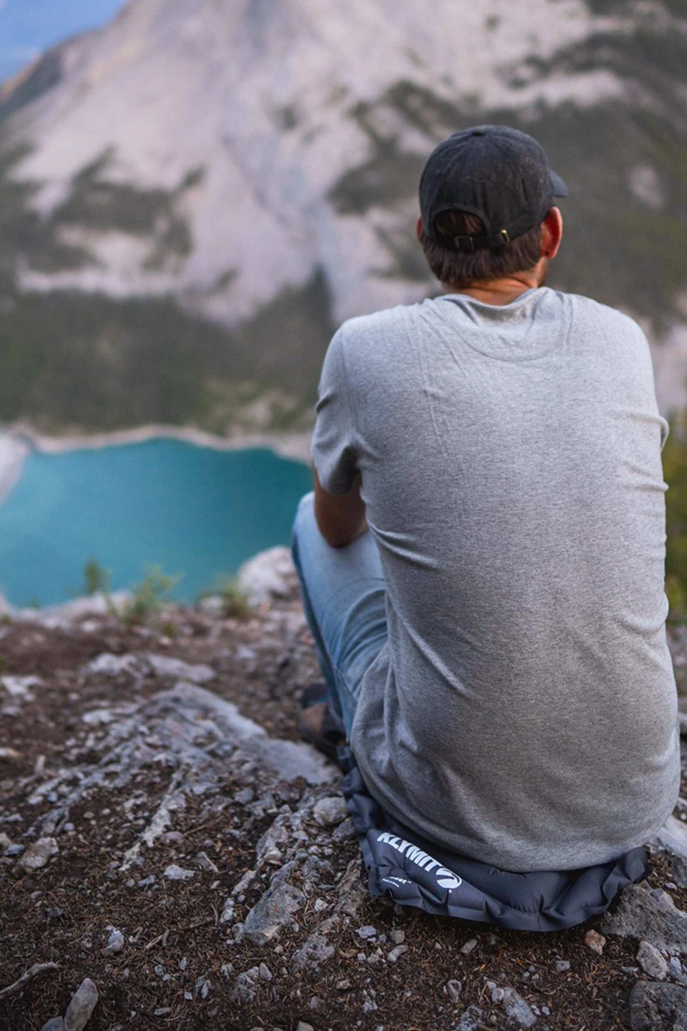 V Seat Camping Cushion Klymit V Seat Camping Cushion -MOUTAIN WAREHOUSE m6ad5b 001 vseatcampingcushion20230504032117 4