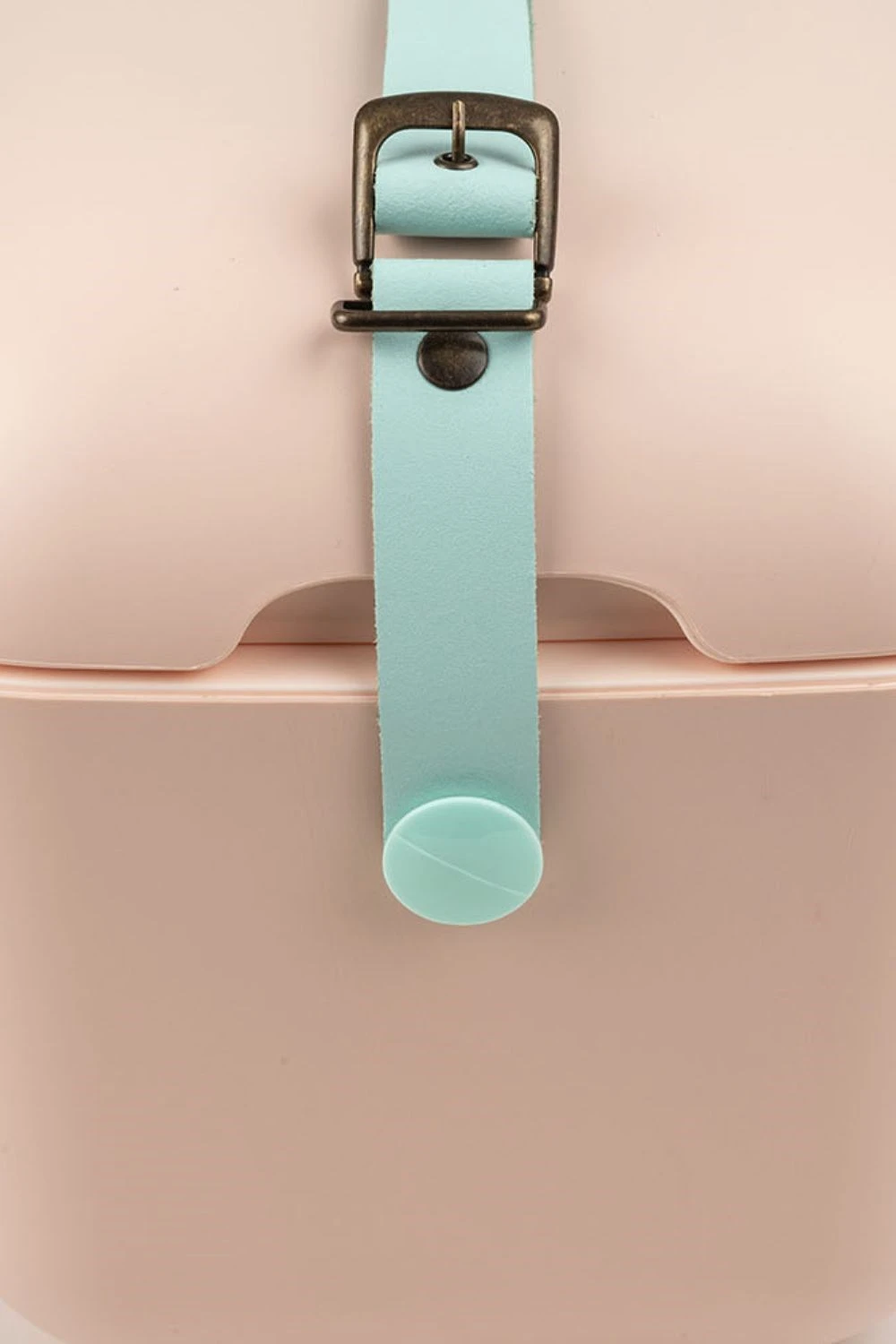 M70621 Polarbox 20L Retro Coolbox M70621 Polarbox 20L Retro Coolbox -MOUTAIN WAREHOUSE