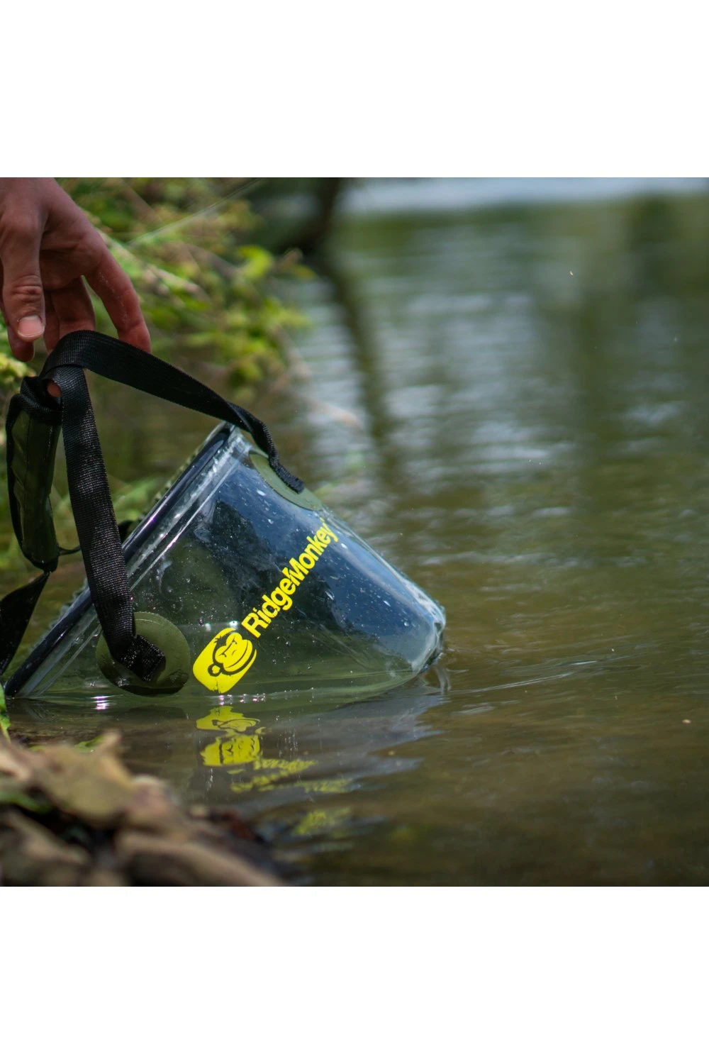 M7F733 Perspective Collapsible Bucket - 10L Ridgemonkey M7F733 Perspective Collapsible Bucket - 10L -MOUTAIN WAREHOUSE m7f733 001 perspectivecollapsiblebucket10l20250625123627 8