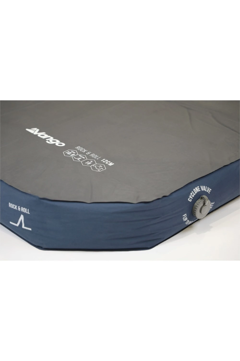 M87A6C Rock & Roll 12cm Self-Inflating Sleeping Mattress Vango M87A6C Rock & Roll 12cm Self-Inflating Sleeping Mattress -MOUTAIN WAREHOUSE m87a6c 001 rockroll12cmselfinflatingsleepingmattress20240430102112 3