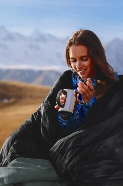 M88424 3-4 Season Envelope Sleeping Bag -MOUTAIN WAREHOUSE m88424 001 34seasonenvelopesleepingbag20240718103628 8