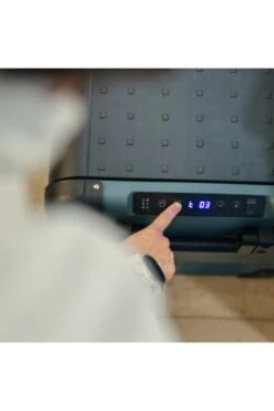 Dometic MA86FD CFX2 57 Mobile Compressor Cool Box - 57 L -MOUTAIN WAREHOUSE ma86fd 001 cfx257mobilecompressorcoolbox57l20250619125120 10