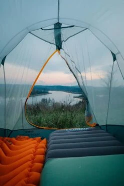 Klymit Insulated Static V Lite Camping Sleeping Pad -MOUTAIN WAREHOUSE me3fe1 001 insulatedstaticvlitecampingsleepingpad20230504022110 9