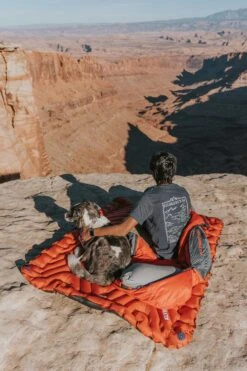 Klymit Insulated Double V Camping Sleeping Pad -MOUTAIN WAREHOUSE me6320 001 insulateddoublevcampingsleepingpad20230504032118 5